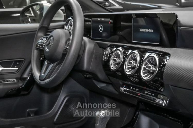 Mercedes Classe A 180 d KAMERA SPUR PANO PDC - <small></small> 21.765 € <small>TTC</small> - #10