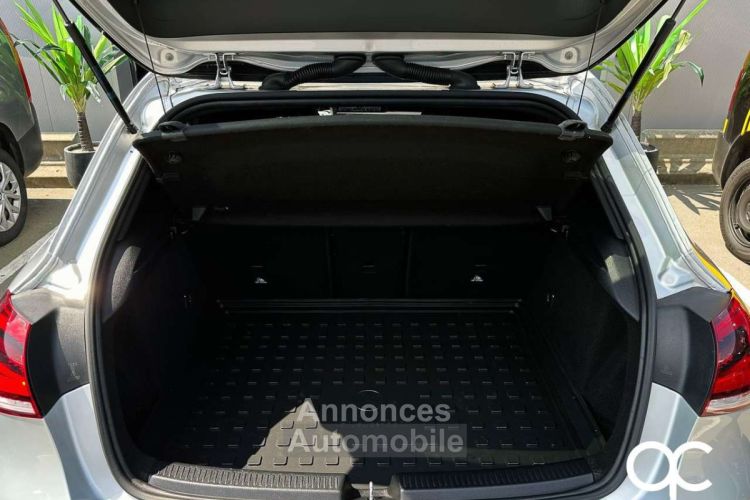 Mercedes Classe A 180 Pack AMG Led int Feux Boite Auto - <small></small> 24.990 € <small>TTC</small> - #27