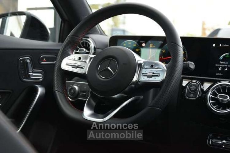 Mercedes Classe A 200 AMG LINE (EU6d-TEMP) - PANO DAK - CAMERA - APPLE CAR - PDC - <small></small> 29.999 € <small>TTC</small> - #14
