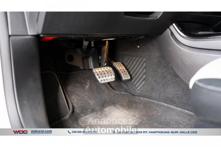Mercedes Classe A 200 - BV 7G-DCT BERLINE 5P - BM 177 AMG Line PHASE 1 - <small></small> 32.900 € <small>TTC</small> - #57
