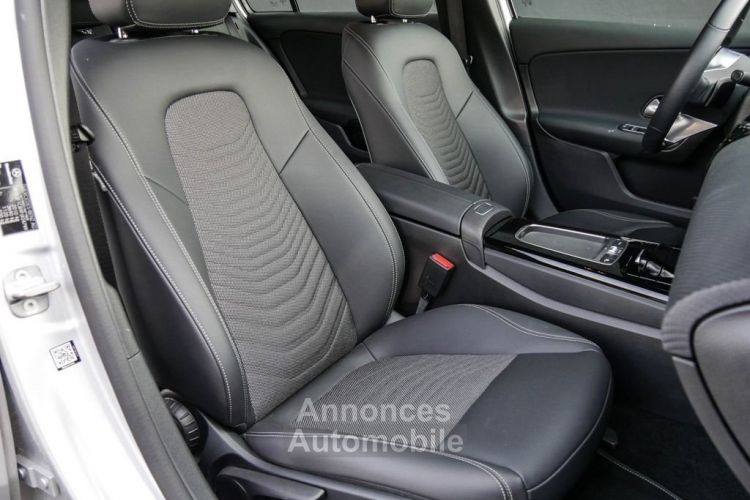 Mercedes Classe A 200 D KAM NAVI SHZ LM MBUX  - <small></small> 26.999 € <small>TTC</small> - #6