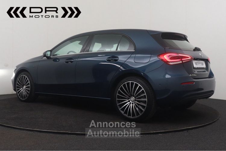 Mercedes Classe A 250 e-Hybrid - NAVI LED LEDER - <small></small> 23.495 € <small>TTC</small> - #2