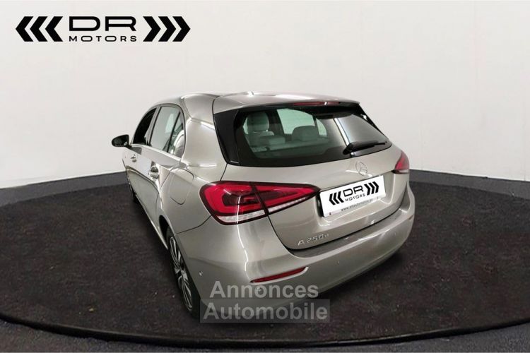 Mercedes Classe A 250 e-Hybrid - NAVI LED LEDER 20.150km!!! - <small></small> 27.495 € <small>TTC</small> - #2