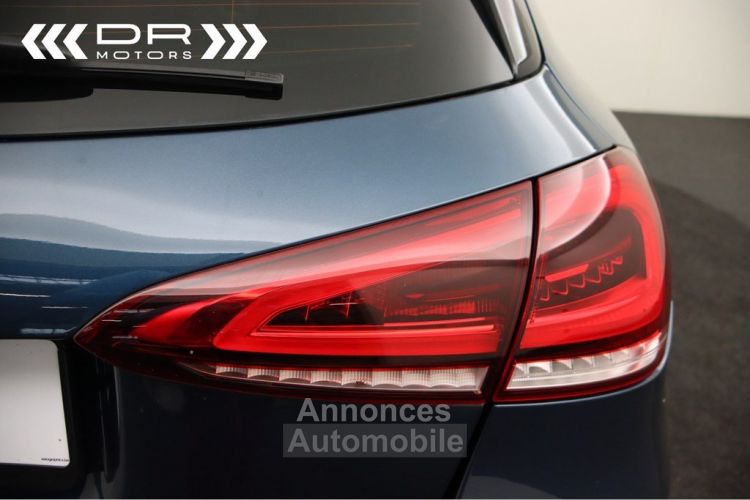 Mercedes Classe A 250 e-Hybrid - NAVI LED LEDER PANODAK - <small></small> 26.995 € <small>TTC</small> - #54