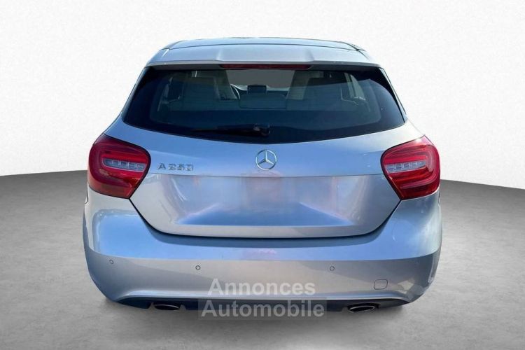 Mercedes Classe A 250 Urban 7DGT - <small></small> 19.990 € <small>TTC</small> - #4