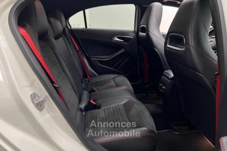 Mercedes Classe A A45 45 AMG 4Matic 2.0 381 ch / Apple CarPlay / Pack Aéro / Echappement AMG - <small></small> 33.990 € <small>TTC</small> - #11