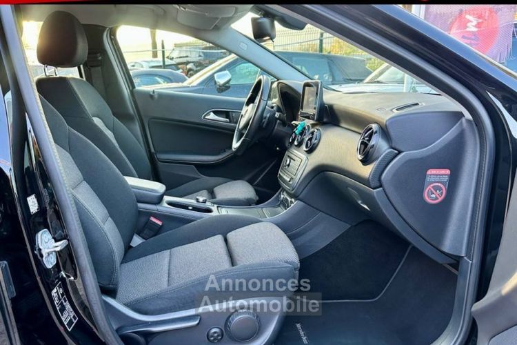 Mercedes Classe A CLASSSE III (2) 160 INTUITION 7G-TRONIC - <small></small> 19.490 € <small>TTC</small> - #8