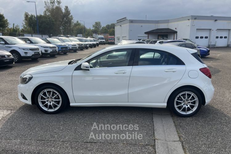 Mercedes Classe A III (W176) 180 Fascination 1.6i 122ch BV6 Clim Régulateur GPS - <small></small> 11.990 € <small>TTC</small> - #9