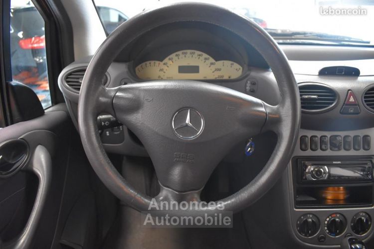 Mercedes Classe A Mercedes 1.6 160 102ch AVANTGARDE AMBIANCE BVA ENTRETIEN COMPLET SUIVI GRANTIE 6 60 MOIS - <small></small> 4.890 € <small>TTC</small> - #12