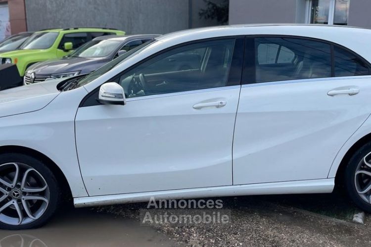 Mercedes Classe A Mercedes 1.6 180 120 BLUEEFFICIENCY EDITION BUSINESS - <small></small> 15.990 € <small>TTC</small> - #2