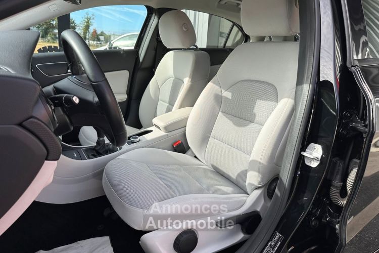 Mercedes Classe A Mercedes 180d CDi 110ch Business BVM6 Entretien Française 2 clés Caméra GPS Rétros rabattables Bluetooth + USB Régulateur-Limiteur Garantie 6 mois - <small></small> 12.990 € <small>TTC</small> - #4