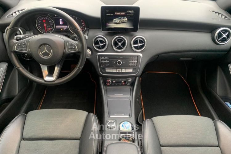 Mercedes Classe A Mercedes 2.2 200 CDI 135 BUSINESS 7G-DCT TOIT OUVRANT-SIEGES SPORT ENTRETIEN - <small></small> 20.990 € <small>TTC</small> - #14