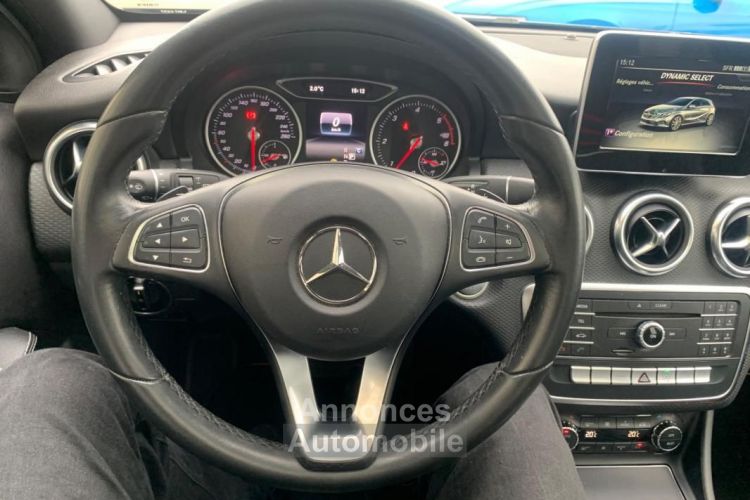 Mercedes Classe A Mercedes 2.2 200 CDI 135 BUSINESS 7G-DCT TOIT OUVRANT-SIEGES SPORT ENTRETIEN - <small></small> 20.990 € <small>TTC</small> - #15