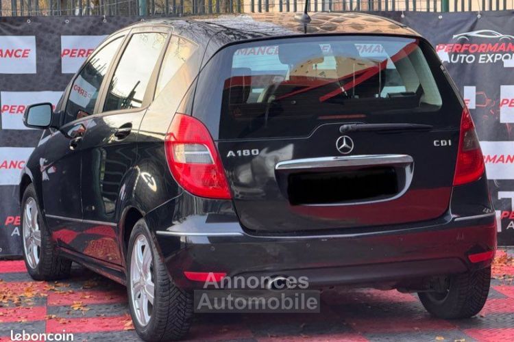 Mercedes Classe A Mercedes A180 Phase 2 2.0 CDi année 02-2011 195.000KM Certifié Garantie 3 Mois 3990euro - <small></small> 3.990 € <small>TTC</small> - #4