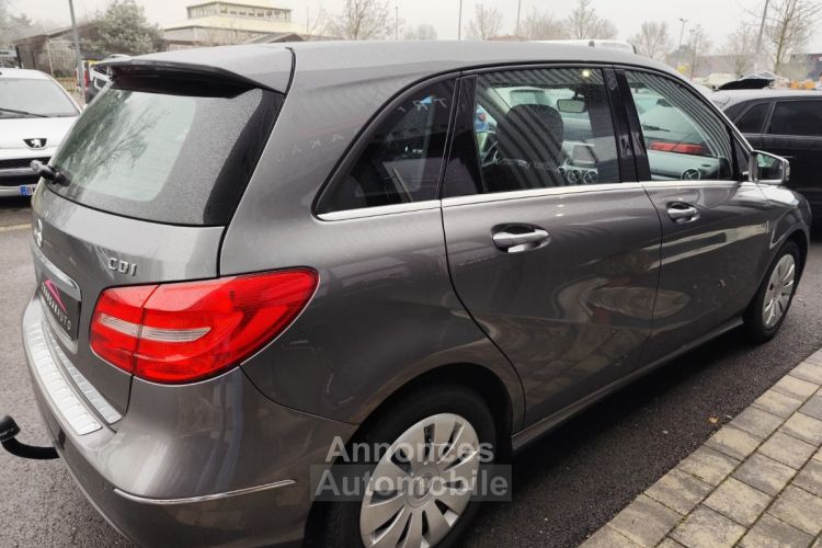 Mercedes Classe B 180 cdi blueefficiency classic camera de recul regulateur vitesse navigation - <small></small> 13.990 € <small>TTC</small> - #8