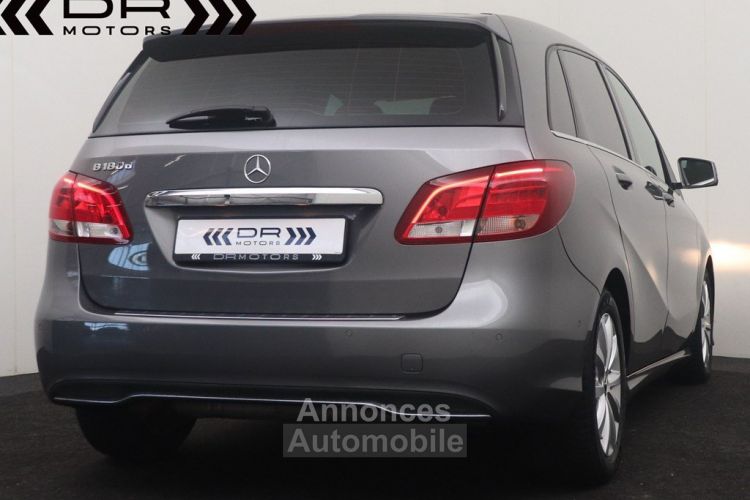 Mercedes Classe B 180 d STYLE EDITION PACK - NAVI LEDER KEYLESS ENTRY - <small></small> 15.995 € <small>TTC</small> - #4