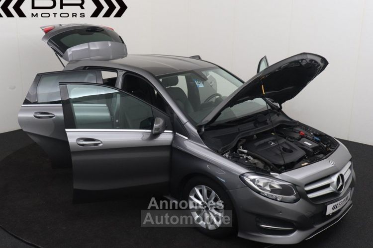 Mercedes Classe B 180 d STYLE EDITION PACK - NAVI LEDER KEYLESS ENTRY - <small></small> 14.995 € <small>TTC</small> - #11