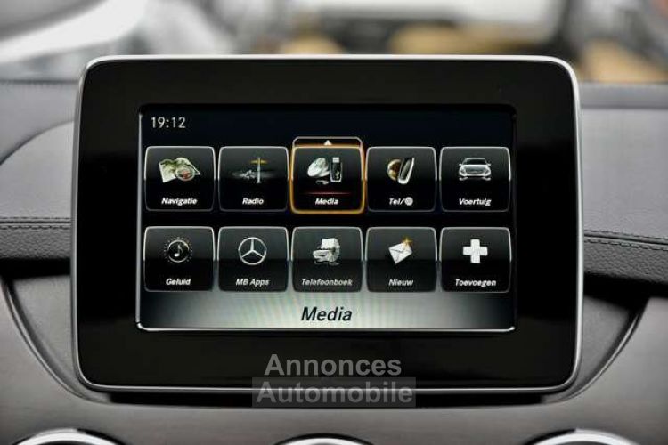 Mercedes Classe B 200 d Business - PANO DAK - LEDER - GPS - PDC - CARPASS - XENON - - <small></small> 18.999 € <small>TTC</small> - #13