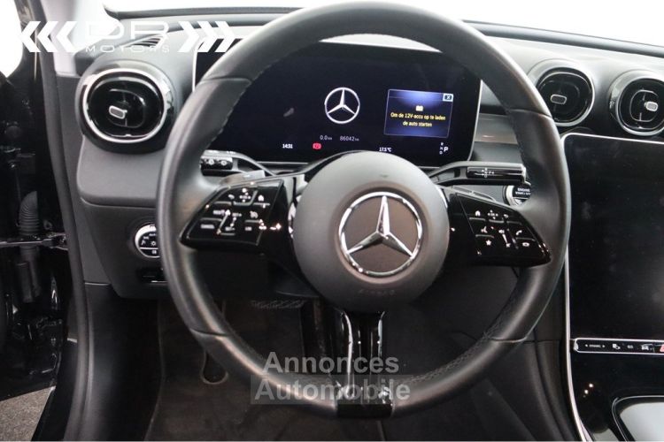 Mercedes Classe C 300 BUSINESS LINE 9 G-TRONIC - LEDER LED DAB - <small></small> 34.995 € <small>TTC</small> - #32