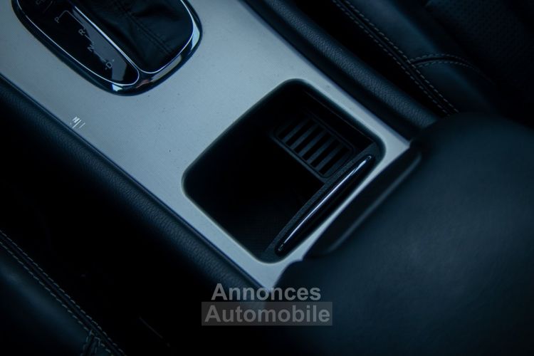 Mercedes Classe C C55 AMG 5.4 V8 - LICHTE VRACHT - HISTORIEK - PARKEERSENSOREN - PANO DAK - HARMAN-KARDON - <small></small> 29.999 € <small>TTC</small> - #26