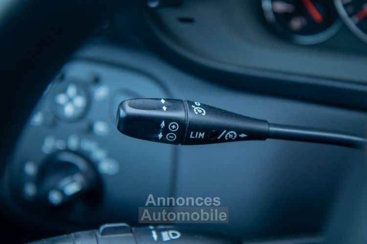 Mercedes Classe C C55 AMG 5.4 V8 - LICHTE VRACHT - HISTORIEK - PARKEERSENSOREN - PANO DAK - HARMAN-KARDON - <small></small> 29.999 € <small>TTC</small> - #33