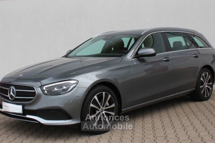 Mercedes Classe E  V (2)  300  AVANGARDE LINE 9G-TRONIC HYBRIDE* GARANTIE 12 MOIS* - <small></small> 39.990 € <small>TTC</small> - #1