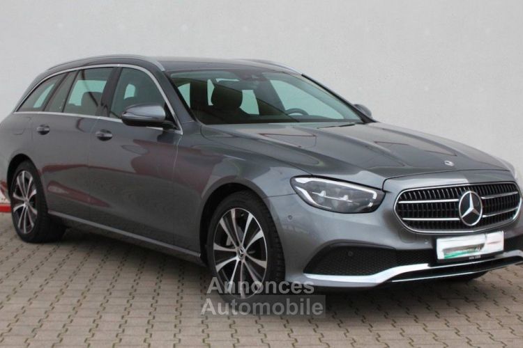 Mercedes Classe E  V (2)  300  AVANGARDE LINE 9G-TRONIC HYBRIDE* GARANTIE 12 MOIS* - <small></small> 39.990 € <small>TTC</small> - #9