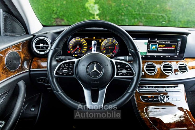 Mercedes Classe E 200 Berline - <small></small> 29.495 € <small>TTC</small> - #25