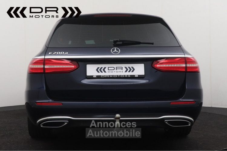 Mercedes Classe E 200 d 9GTRONIC - BUSINESS LINE LEDER NAVI WIDESCREEN HEAD UP - <small></small> 24.995 € <small>TTC</small> - #8