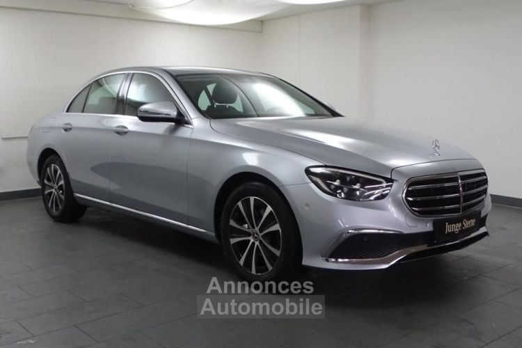 Mercedes Classe E 200 d Exclusive AHK RfKam  - <small></small> 35.980 € <small>TTC</small> - #4