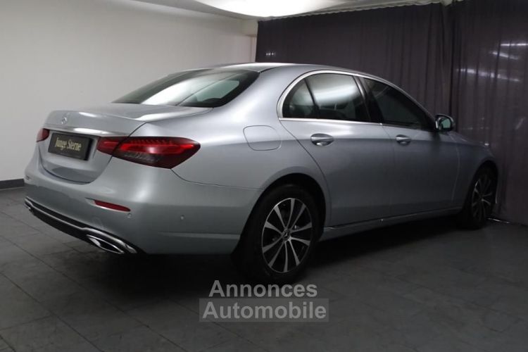 Mercedes Classe E 200 d Exclusive AHK RfKam  - <small></small> 35.980 € <small>TTC</small> - #5