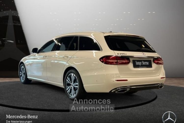 Mercedes Classe E 200 d T Avantgarde AHK LED - <small></small> 33.990 € <small>TTC</small> - #7