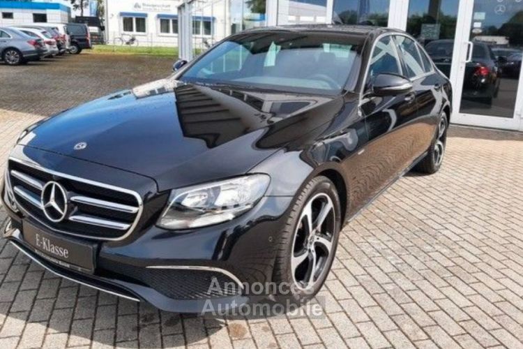 Mercedes Classe E 220 D 194CH AVANTGARDE LINE 9G-TRONIC/ 05/2019 - <small></small> 37.890 € <small>TTC</small> - #1