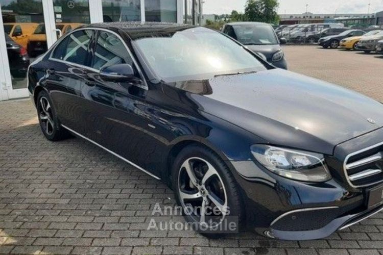 Mercedes Classe E 220 D 194CH AVANTGARDE LINE 9G-TRONIC/ 05/2019 - <small></small> 37.890 € <small>TTC</small> - #5