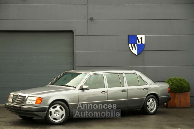 Mercedes Classe E 260 Pullman Limousine 6 Doors V124 - <small></small> 26.900 € <small>TTC</small> - #5