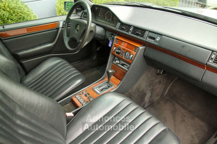 Mercedes Classe E 260 Pullman Limousine 6 Doors V124 - <small></small> 26.900 € <small>TTC</small> - #20