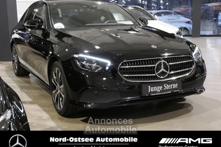 Mercedes Classe E 300 Avantgarde HUD Night  - <small></small> 37.490 € <small>TTC</small> - #3