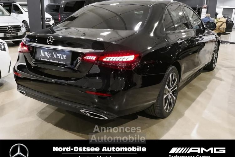 Mercedes Classe E 300 Avantgarde HUD Night  - <small></small> 37.490 € <small>TTC</small> - #4