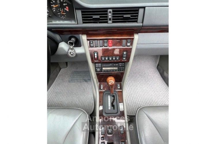 Mercedes Classe E 320 AMG Line -  W124 - <small></small> 28.000 € <small>TTC</small> - #11