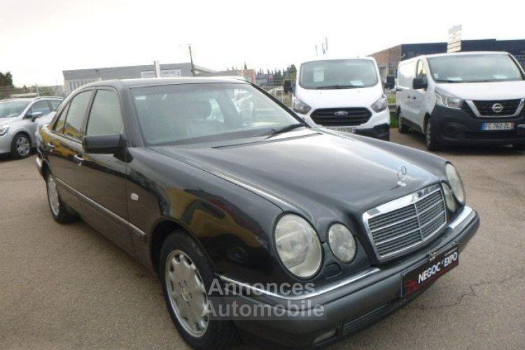 Mercedes Classe E 420 v8 Elégance A - <small></small> 8.990 € <small>TTC</small> - #5