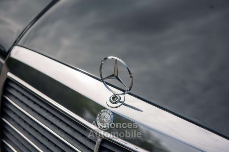 Mercedes Classe E 500 | W124 500E COLLECTORSITEM - <small></small> 79.900 € <small>TTC</small> - #11