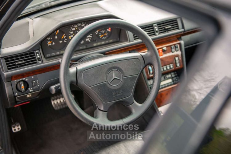 Mercedes Classe E 500 | W124 500E COLLECTORSITEM - <small></small> 79.900 € <small>TTC</small> - #17