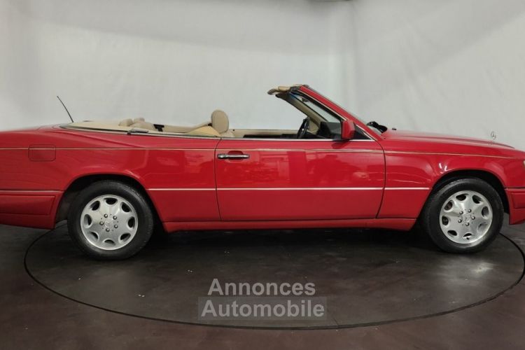 Mercedes Classe E E320 cabriolet - <small></small> 29.900 € <small>TTC</small> - #16