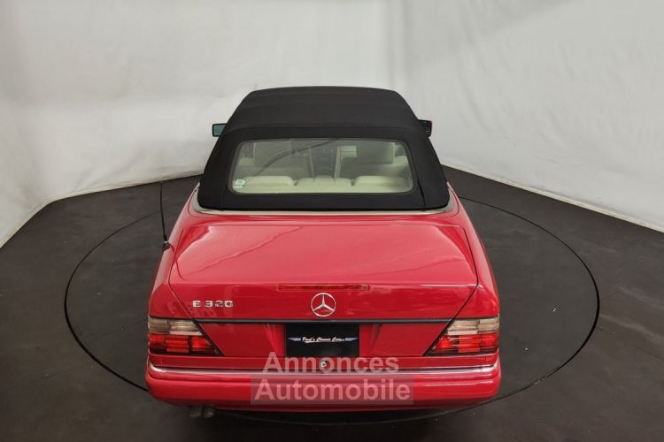 Mercedes Classe E E320 cabriolet - <small></small> 29.900 € <small>TTC</small> - #25