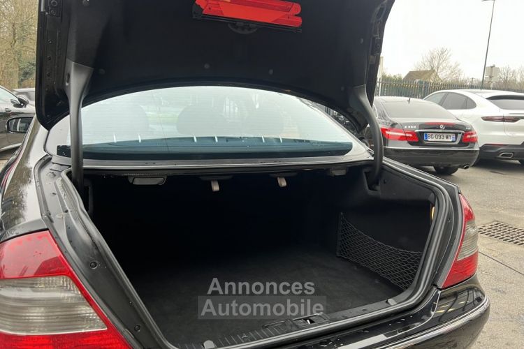 Mercedes Classe E III PHASE 2 AVANTGARDE 220 CDI 2.2 170 Cv BVA ORIGINE FRANCE - GARANTIE 1 AN - <small></small> 12.470 € <small>TTC</small> - #18