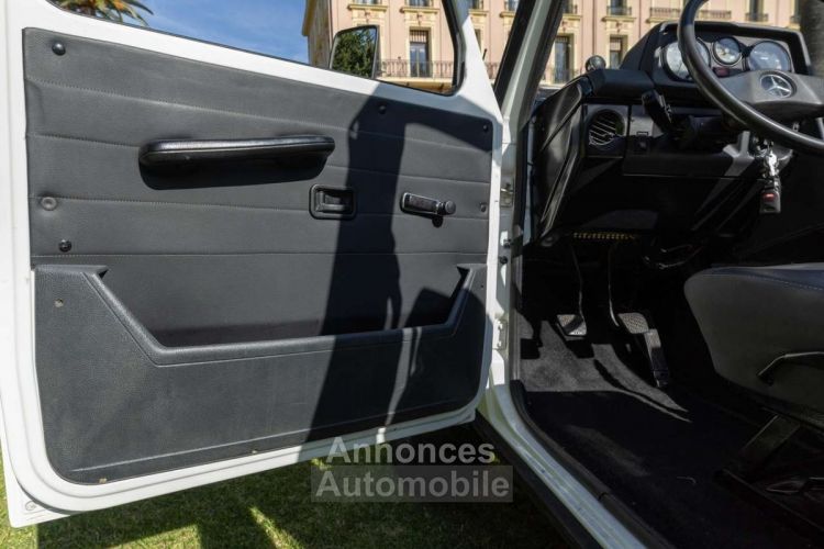 Mercedes Classe G 300 GD 300 Cabriolet Restomod - <small></small> 39.990 € <small>TTC</small> - #13