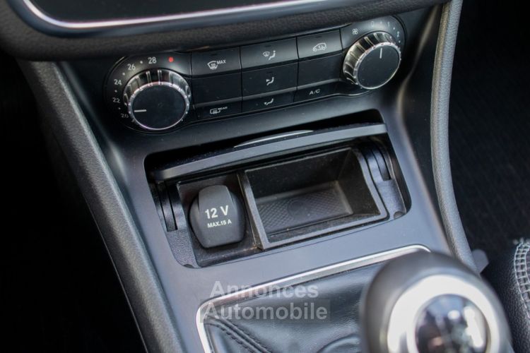 Mercedes Classe GLA 180 - PARKEERCAMERA - NAVIGATIE - AIRCO - STIJL PAKKET - ZETELVERWARMING - EURO 6B - <small></small> 15.999 € <small>TTC</small> - #23