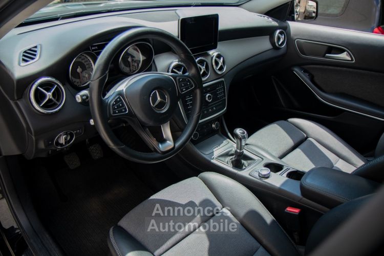 Mercedes Classe GLA 180d - PARKEERCAMERA - NAVIGATIE - AIRCO - STIJL PAKKET - EURO 6B - <small></small> 16.999 € <small>TTC</small> - #11