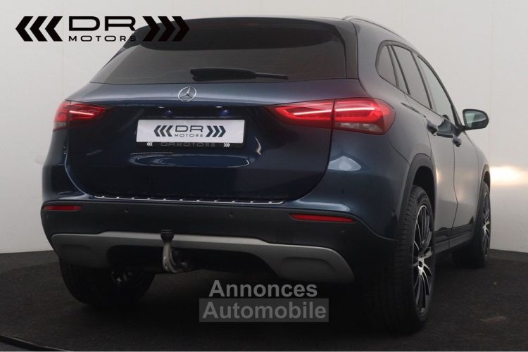 Mercedes Classe GLA 200 D 7 GTRONIC BUSINESS SOLUTION - NAVI WIDESCREEN - <small></small> 27.995 € <small>TTC</small> - #9