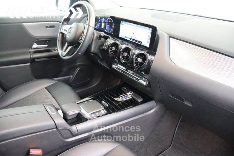 Mercedes Classe GLA 200 D 7 GTRONIC BUSINESS SOLUTION - NAVI WIDESCREEN - <small></small> 27.995 € <small>TTC</small> - #15